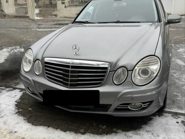 Серый Мерседес Е-Класс, объемом двигателя 3 л и пробегом 393 тыс. км за 4999 $, фото 1 на Automoto.ua