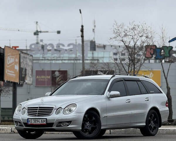 Сірий Мерседес Е-Клас, об'ємом двигуна 2.2 л та пробігом 270 тис. км за 8400 $, фото 1 на Automoto.ua