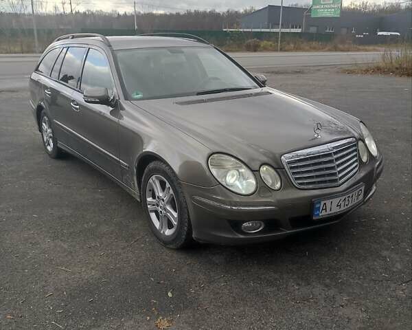 Сірий Мерседес Е-Клас, об'ємом двигуна 2.15 л та пробігом 264 тис. км за 10300 $, фото 1 на Automoto.ua