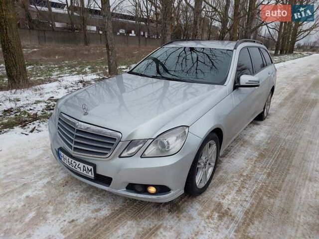 Сірий Мерседес Е-Клас, об'ємом двигуна 2.14 л та пробігом 514 тис. км за 9999 $, фото 1 на Automoto.ua