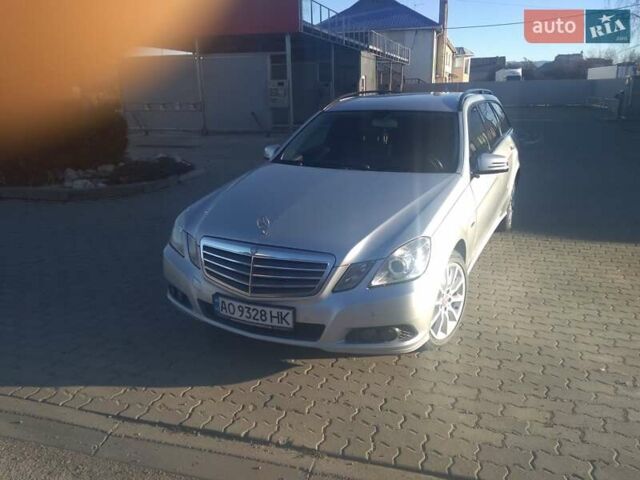 Серый Мерседес Е-Класс, объемом двигателя 2.14 л и пробегом 260 тыс. км за 10263 $, фото 1 на Automoto.ua