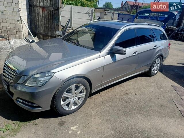 Сірий Мерседес Е-Клас, об'ємом двигуна 2.2 л та пробігом 350 тис. км за 10900 $, фото 1 на Automoto.ua