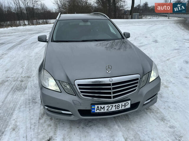 Серый Мерседес Е-Класс, объемом двигателя 0 л и пробегом 296 тыс. км за 11400 $, фото 1 на Automoto.ua