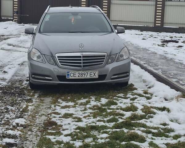 Сірий Мерседес Е-Клас, об'ємом двигуна 2.2 л та пробігом 244 тис. км за 13644 $, фото 1 на Automoto.ua