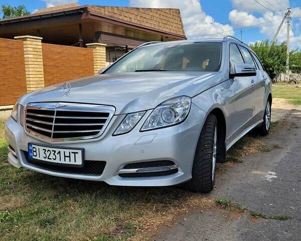Сірий Мерседес Е-Клас, об'ємом двигуна 2.14 л та пробігом 280 тис. км за 13500 $, фото 1 на Automoto.ua