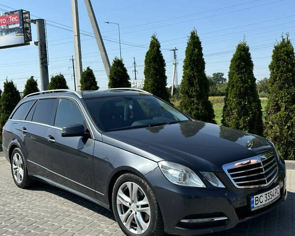 Серый Мерседес Е-Класс, объемом двигателя 2.14 л и пробегом 258 тыс. км за 10500 $, фото 1 на Automoto.ua