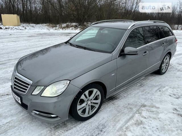 Сірий Мерседес Е-Клас, об'ємом двигуна 2.2 л та пробігом 285 тис. км за 13900 $, фото 1 на Automoto.ua