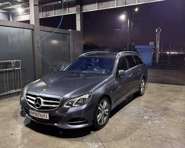 Серый Мерседес Е-Класс, объемом двигателя 2.14 л и пробегом 350 тыс. км за 12200 $, фото 1 на Automoto.ua