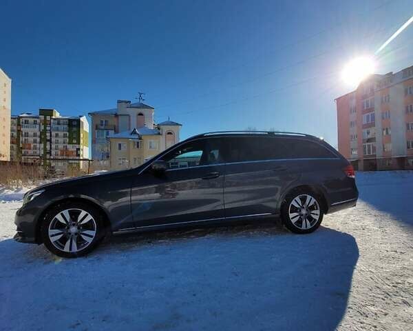 Сірий Мерседес Е-Клас, об'ємом двигуна 2.1 л та пробігом 258 тис. км за 19000 $, фото 1 на Automoto.ua