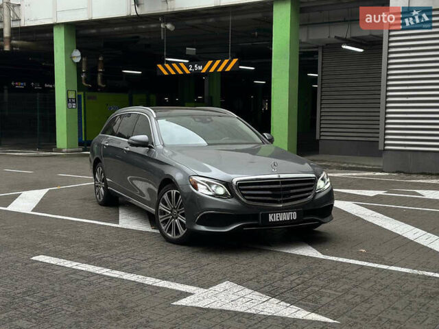 Мерседес Е-Клас 2018 у Києві на Automoto.ua Сірий Мерседес Е-Клас, об'ємом двигуна 3 л та пробігом 40 тис. км за 32700 $, фото 1 на Automoto.ua