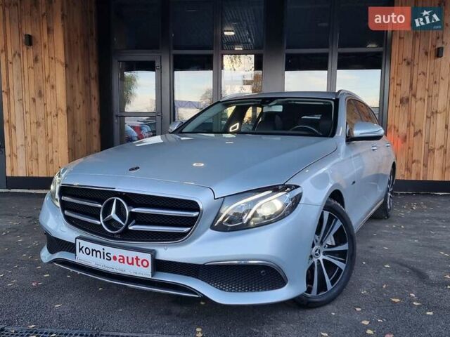 Мерседес Е-Класс 2019 в Виннице на Automoto.ua Серый Мерседес Е-Класс, объемом двигателя 2 л и пробегом 397 тыс. км за 23499 $, фото 1 на Automoto.ua