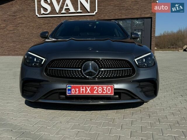 Сірий Мерседес Е-Клас, об'ємом двигуна 1.95 л та пробігом 30 тис. км за 38500 $, фото 1 на Automoto.ua