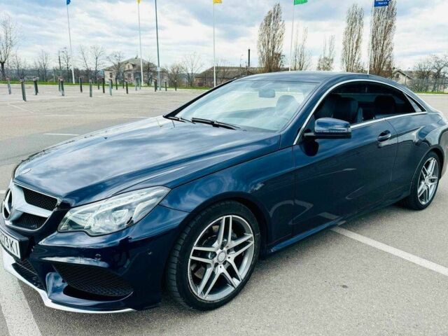 Синий Мерседес Е-Класс, объемом двигателя 2 л и пробегом 121 тыс. км за 21500 $, фото 1 на Automoto.ua