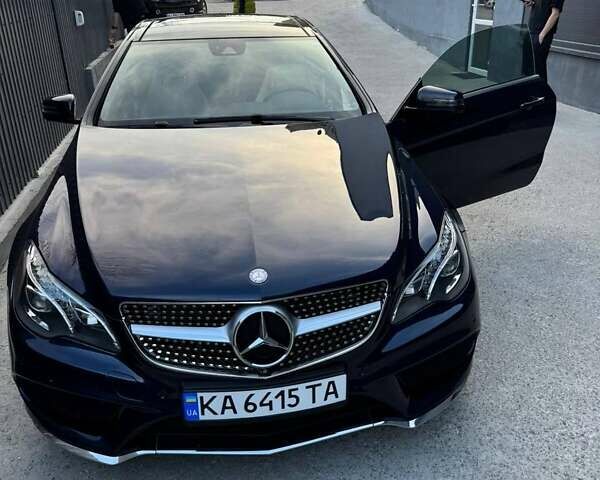 Синій Мерседес Е-Клас, об'ємом двигуна 3 л та пробігом 135 тис. км за 25000 $, фото 1 на Automoto.ua