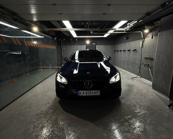 Синий Мерседес Е-Класс, объемом двигателя 1.95 л и пробегом 97 тыс. км за 38000 $, фото 1 на Automoto.ua