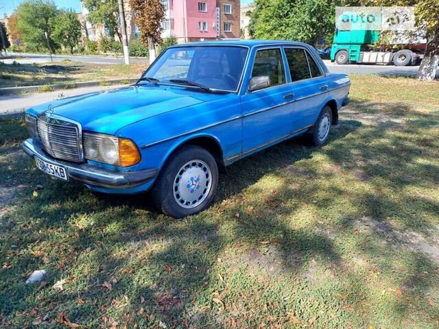 Синий Мерседес Е-Класс, объемом двигателя 0 л и пробегом 300 тыс. км за 2200 $, фото 1 на Automoto.ua