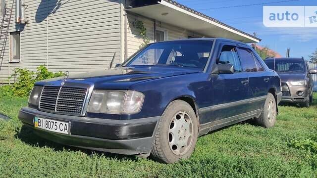 Синій Мерседес Е-Клас, об'ємом двигуна 2.3 л та пробігом 285 тис. км за 2200 $, фото 1 на Automoto.ua