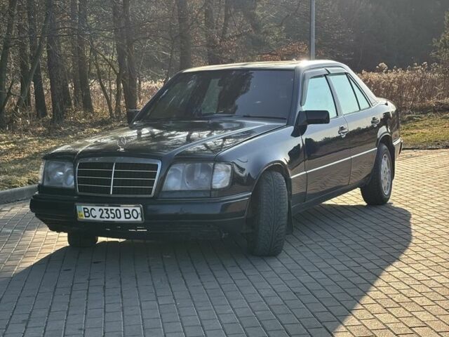 Синий Мерседес Е-Класс, объемом двигателя 2.5 л и пробегом 400 тыс. км за 2499 $, фото 1 на Automoto.ua