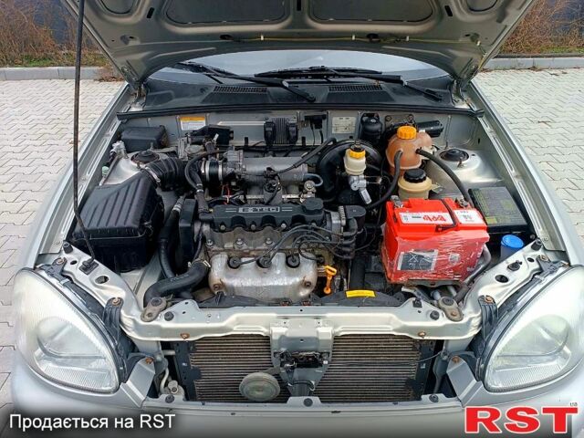 Синий Мерседес Е-Класс, объемом двигателя 2 л и пробегом 0 тыс. км за 1500 $, фото 1 на Automoto.ua