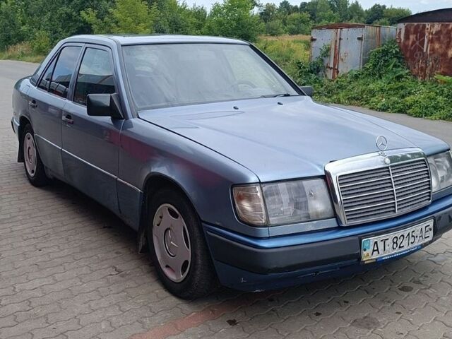 Синій Мерседес Е-Клас, об'ємом двигуна 2 л та пробігом 508 тис. км за 1650 $, фото 1 на Automoto.ua