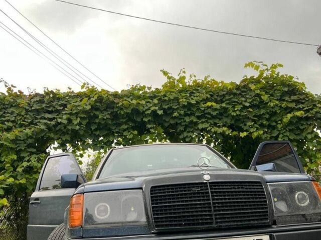 Синій Мерседес Е-Клас, об'ємом двигуна 2.3 л та пробігом 400 тис. км за 1300 $, фото 1 на Automoto.ua