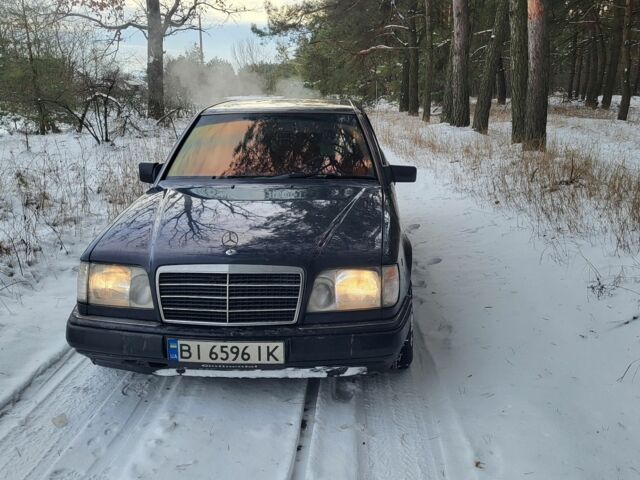 Синій Мерседес Е-Клас, об'ємом двигуна 2.8 л та пробігом 420 тис. км за 2600 $, фото 1 на Automoto.ua