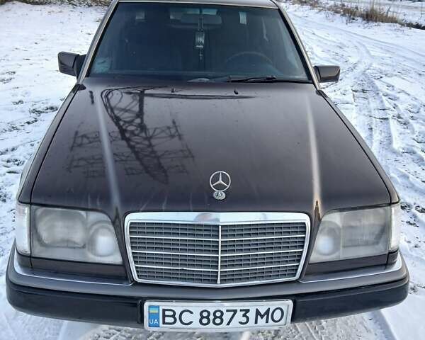 Синій Мерседес Е-Клас, об'ємом двигуна 2.5 л та пробігом 506 тис. км за 3800 $, фото 1 на Automoto.ua