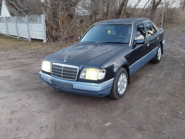 Синій Мерседес Е-Клас, об'ємом двигуна 2.5 л та пробігом 650 тис. км за 2750 $, фото 1 на Automoto.ua