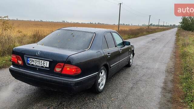 Синий Мерседес Е-Класс, объемом двигателя 2 л и пробегом 520 тыс. км за 3100 $, фото 1 на Automoto.ua