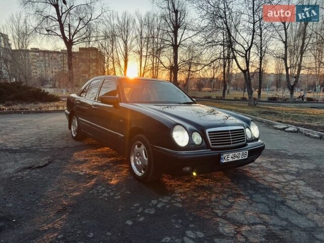 Синий Мерседес Е-Класс, объемом двигателя 2.87 л и пробегом 600 тыс. км за 3500 $, фото 1 на Automoto.ua