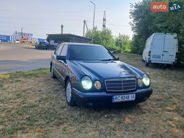 Синій Мерседес Е-Клас, об'ємом двигуна 2.97 л та пробігом 440 тис. км за 3550 $, фото 1 на Automoto.ua