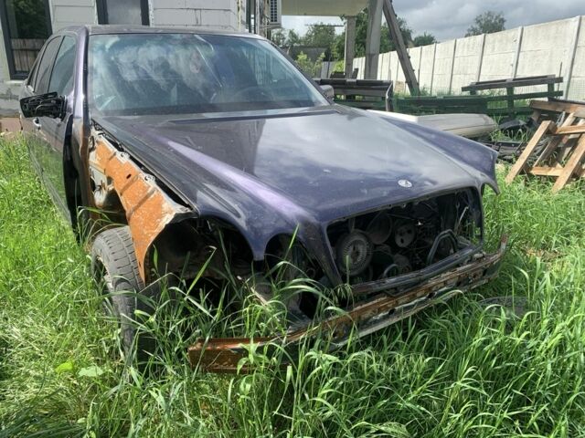 Синий Мерседес Е-Класс, объемом двигателя 3.1 л и пробегом 460 тыс. км за 1000 $, фото 1 на Automoto.ua