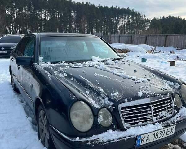Синій Мерседес Е-Клас, об'ємом двигуна 2.15 л та пробігом 400 тис. км за 2500 $, фото 1 на Automoto.ua