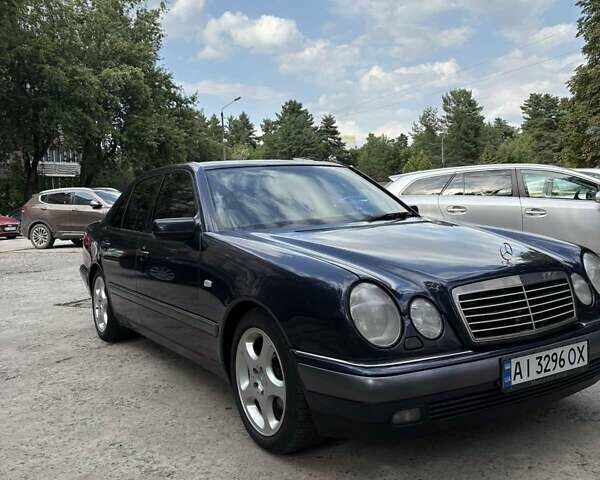 Синій Мерседес Е-Клас, об'ємом двигуна 2.4 л та пробігом 423 тис. км за 3900 $, фото 1 на Automoto.ua