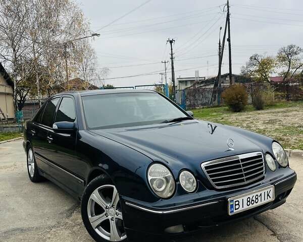 Синий Мерседес Е-Класс, объемом двигателя 2.15 л и пробегом 395 тыс. км за 5000 $, фото 1 на Automoto.ua