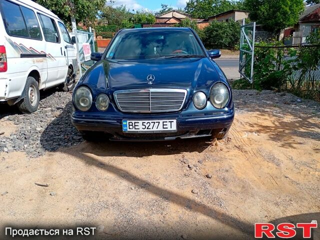 Синий Мерседес Е-Класс, объемом двигателя 2 л и пробегом 0 тыс. км за 2500 $, фото 1 на Automoto.ua