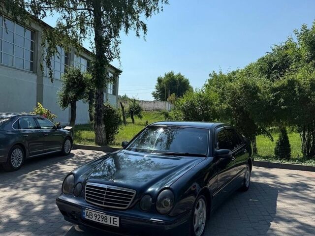 Синій Мерседес Е-Клас, об'ємом двигуна 2.2 л та пробігом 440 тис. км за 2850 $, фото 1 на Automoto.ua