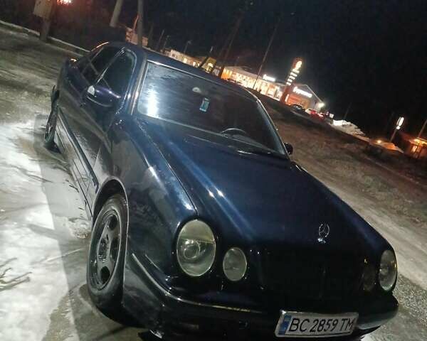 Синий Мерседес Е-Класс, объемом двигателя 2.15 л и пробегом 490 тыс. км за 3550 $, фото 1 на Automoto.ua