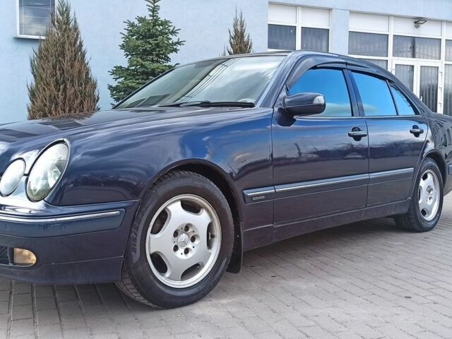 Синій Мерседес Е-Клас, об'ємом двигуна 2.6 л та пробігом 399 тис. км за 4900 $, фото 1 на Automoto.ua