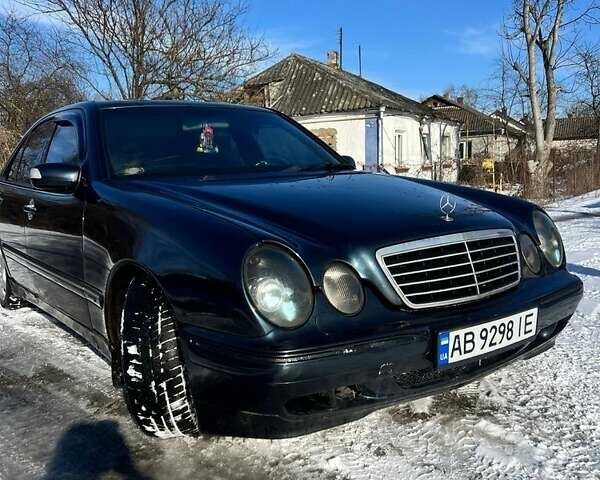 Синій Мерседес Е-Клас, об'ємом двигуна 2.2 л та пробігом 400 тис. км за 3600 $, фото 1 на Automoto.ua