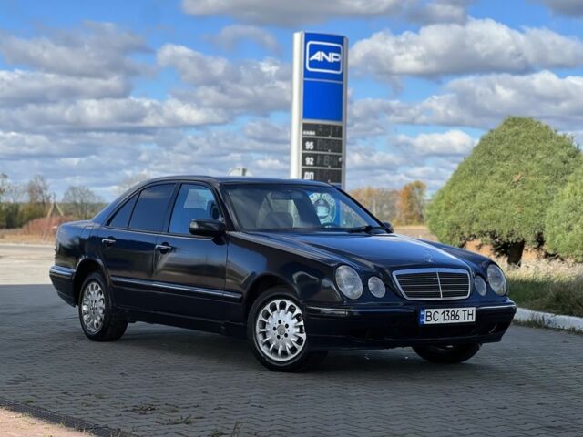 Мерседес Е-Класс 2001 в Жовкве на Automoto.ua Синий Мерседес Е-Класс, объемом двигателя 2.7 л и пробегом 299 тыс. км за 3649 $, фото 1 на Automoto.ua