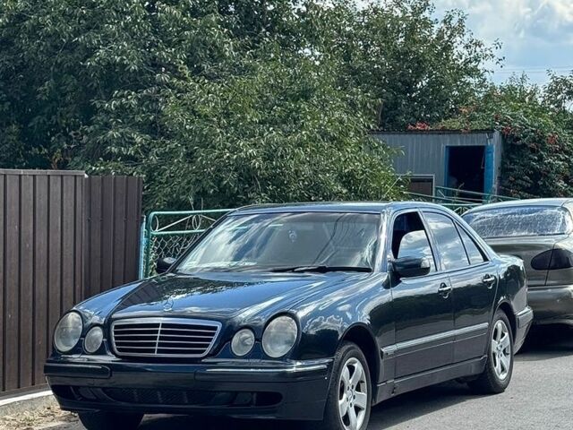 Синий Мерседес Е-Класс, объемом двигателя 2.69 л и пробегом 450 тыс. км за 3650 $, фото 1 на Automoto.ua