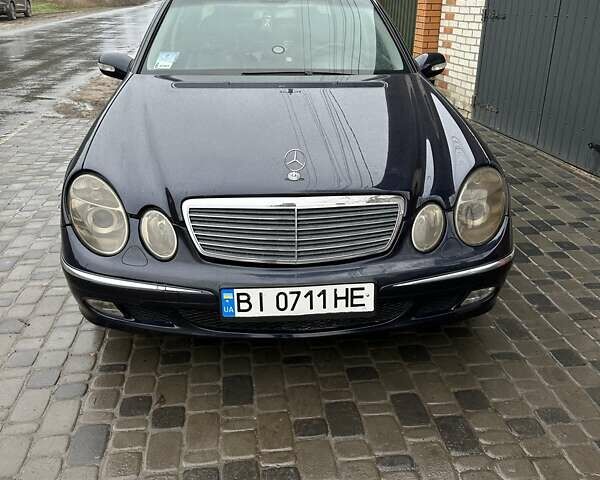 Синий Мерседес Е-Класс, объемом двигателя 2.7 л и пробегом 320 тыс. км за 5500 $, фото 1 на Automoto.ua