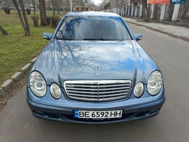 Синій Мерседес Е-Клас, об'ємом двигуна 2.15 л та пробігом 301 тис. км за 6500 $, фото 1 на Automoto.ua