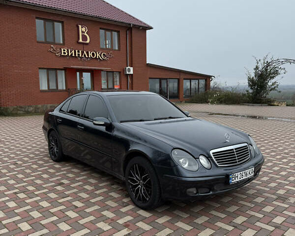 Синий Мерседес Е-Класс, объемом двигателя 2.15 л и пробегом 359 тыс. км за 6200 $, фото 1 на Automoto.ua