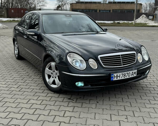 Синий Мерседес Е-Класс, объемом двигателя 3.22 л и пробегом 315 тыс. км за 7500 $, фото 1 на Automoto.ua