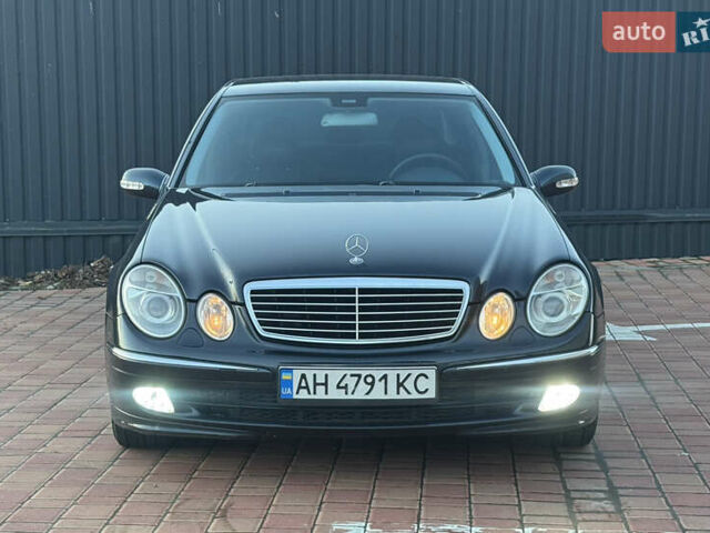 Синій Мерседес Е-Клас, об'ємом двигуна 3.2 л та пробігом 310 тис. км за 6800 $, фото 1 на Automoto.ua