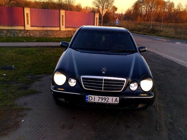 Синій Мерседес Е-Клас, об'ємом двигуна 2.2 л та пробігом 374 тис. км за 4800 $, фото 1 на Automoto.ua