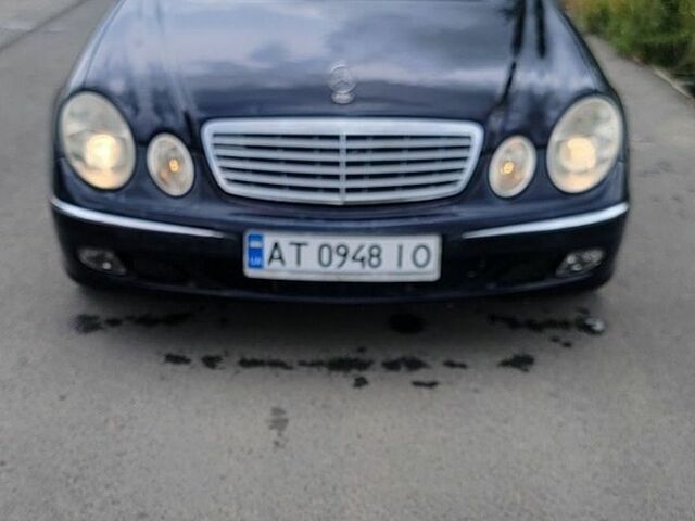 Синій Мерседес Е-Клас, об'ємом двигуна 2.15 л та пробігом 400 тис. км за 5700 $, фото 1 на Automoto.ua