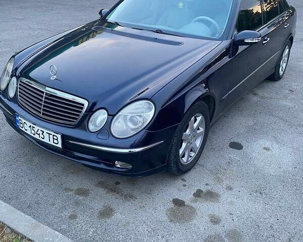 Синій Мерседес Е-Клас, об'ємом двигуна 2.69 л та пробігом 360 тис. км за 7400 $, фото 1 на Automoto.ua